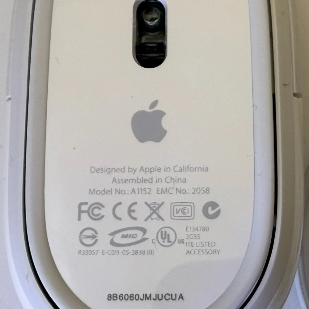 Apple A1152 Wired USB Optical Mighty Mouse White